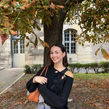 Baby-sitter Paris: Inès