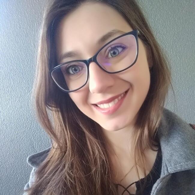 Emprego de babá em Francisco Beltrão: Stefany Caroline Becker