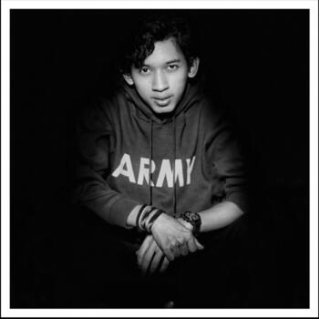 Babysitting job in Palembang: babysitting job Abdul