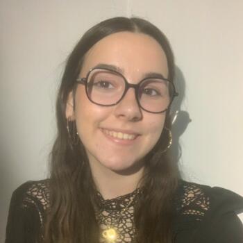 Babysitter in Les Essarts: Malika