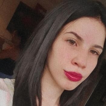 Babá em Mauá: Isabela