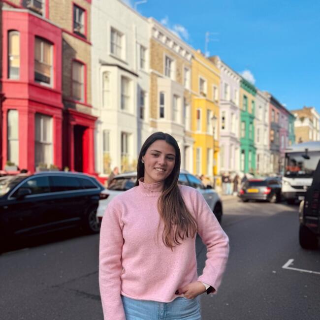 Babysitter in Faro: Joana