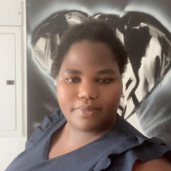 Nanny in Dubai: Rebecca