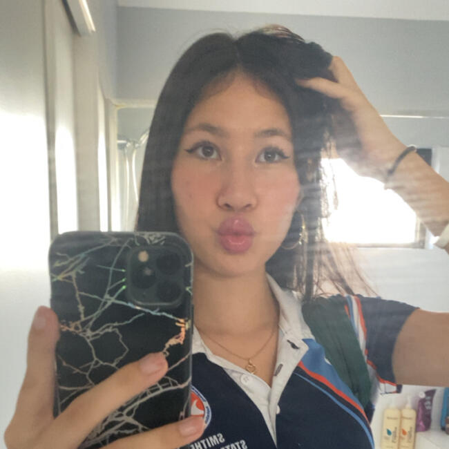 Babysitter in Cairns: Hannah