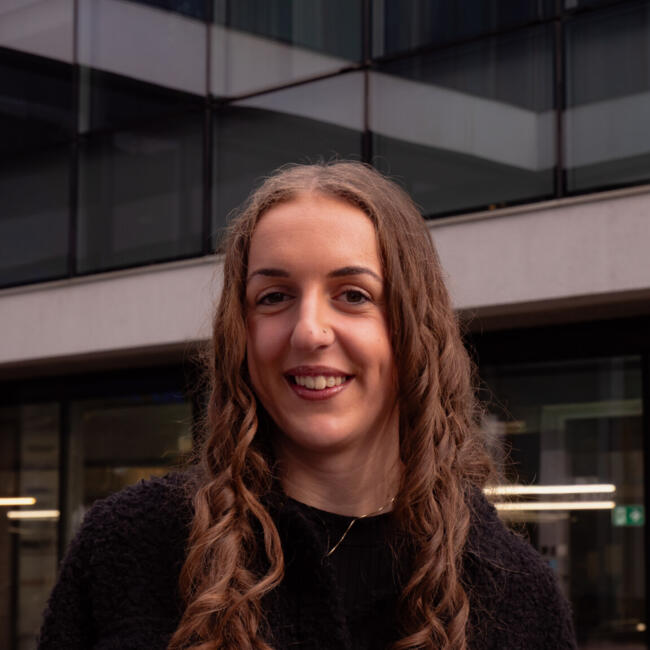 Babysitter a Mézières (Canton de Vaud): Alexia