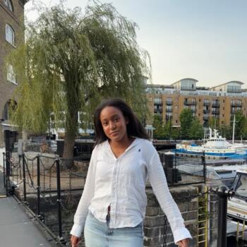 Barnevakt i Bergen: Emma