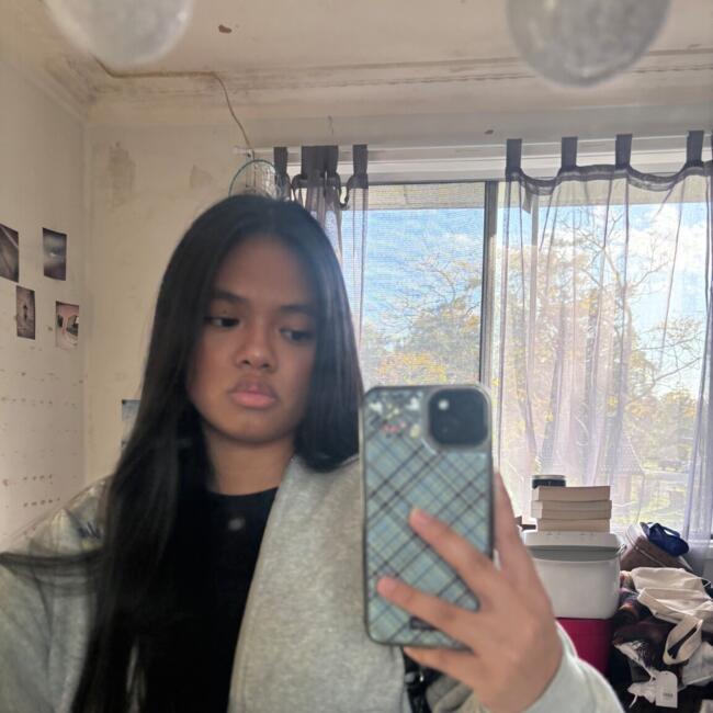 Babysitter in Newcastle: Hainna