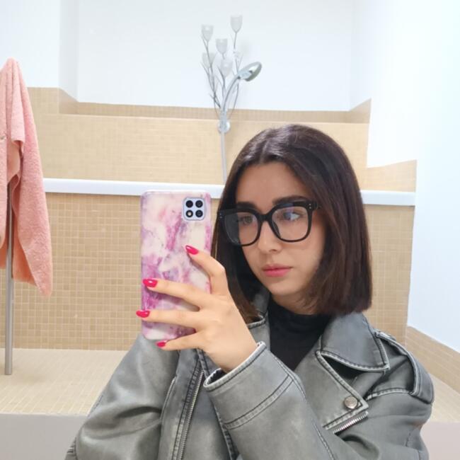 Babysitter in Bologna: Elena