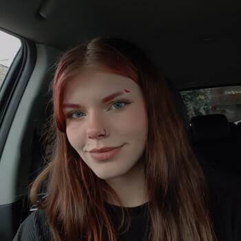 Babysitter in Hoogvliet: Curly