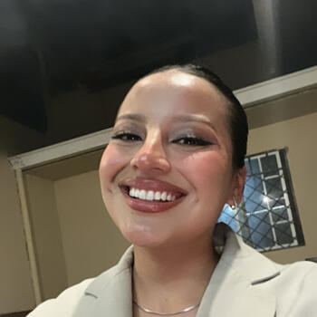 Babysitter in Cuenca: Johmayra