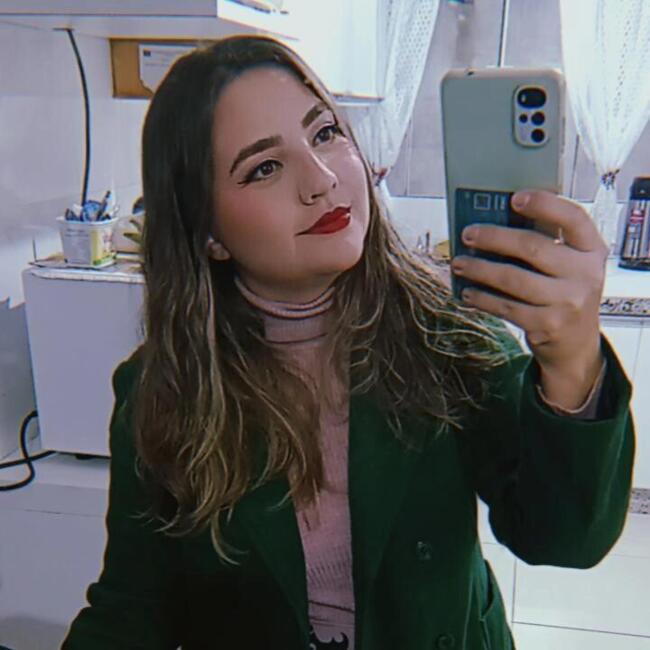 Babysitter in Maringá: Rafaela