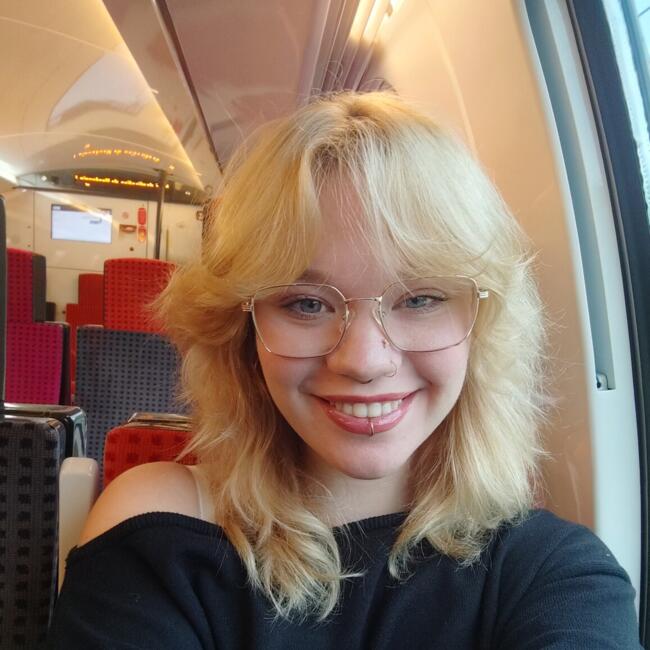 Babysitter in Suresnes: Melina