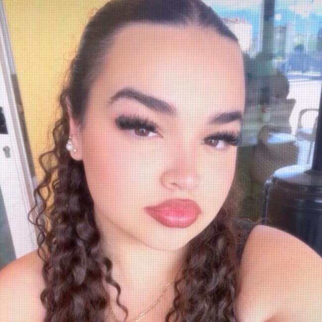 Babysitter in Cuneo: Jasmine Irene