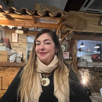 Lavoro per babysitter a Sassari: lavoro per babysitter MONICA