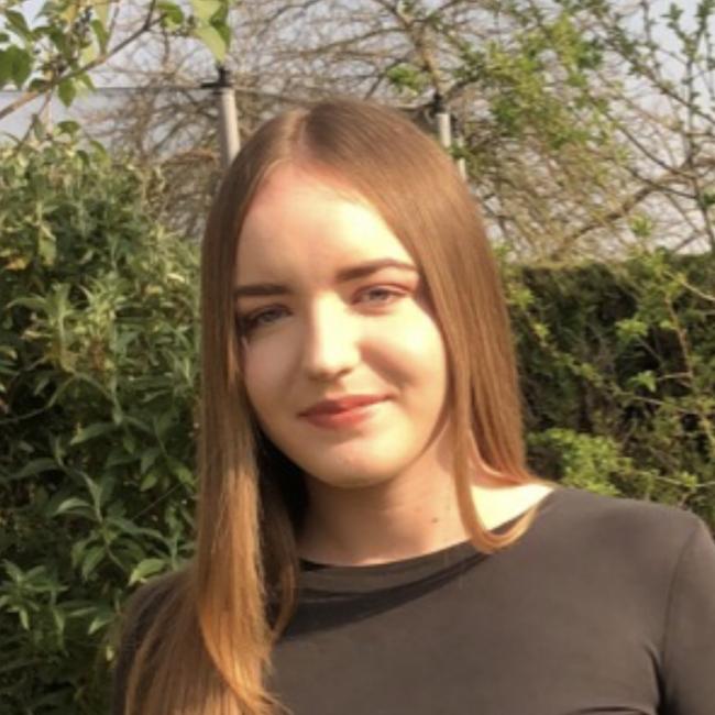 Babysitter in Reims: Laurie