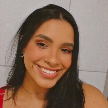 Babá em Londrina: Giovanna