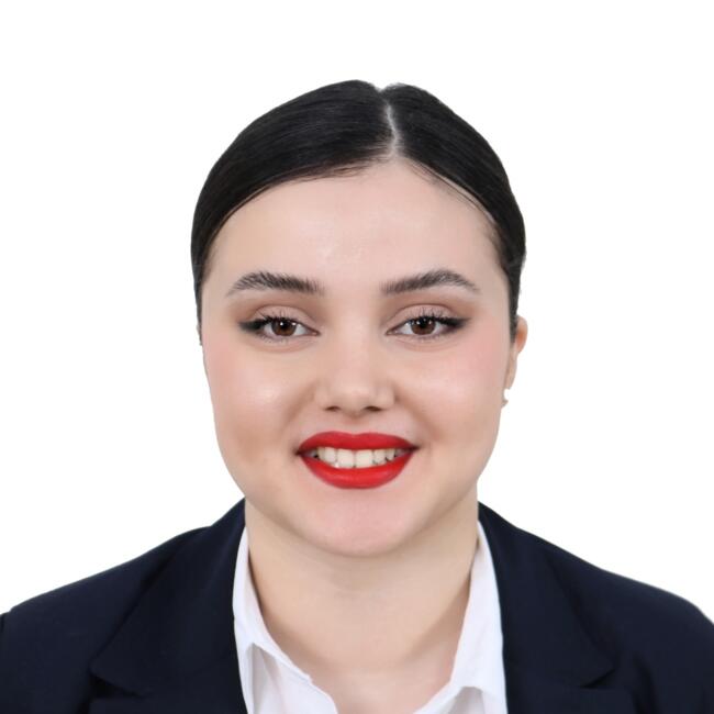 Babysitter in Nice: Yasmine