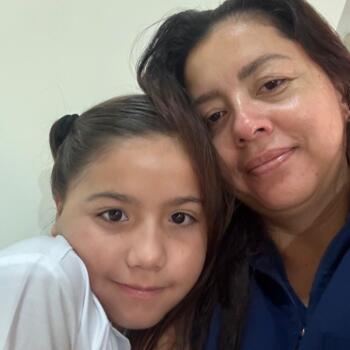 Trabajo para niñera en San Salvador: trabajo de niñera María