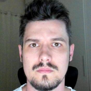Babysitting job in Bauru: babysitting job Vinicius