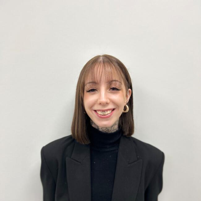 Babysitter in Sanem: Adriana