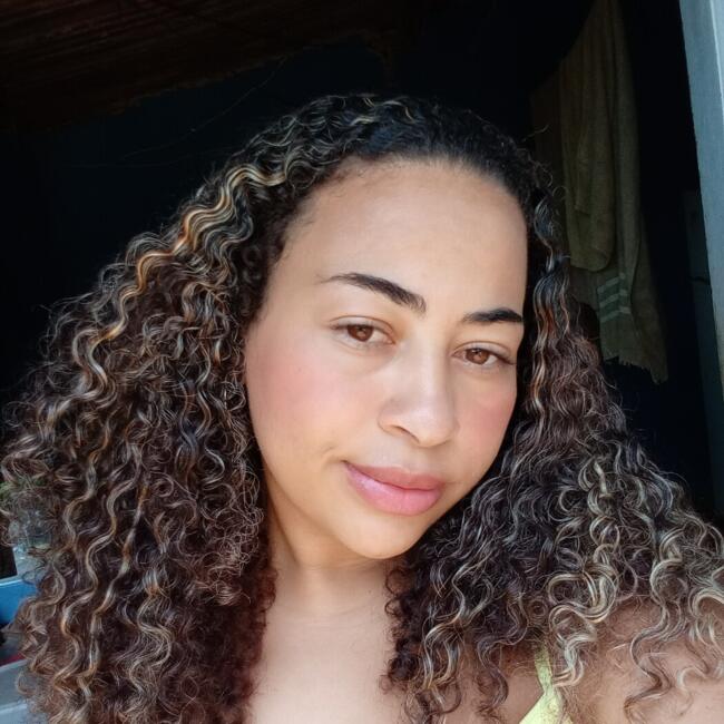 Babysitter in Campos dos Goytacazes: Larissa