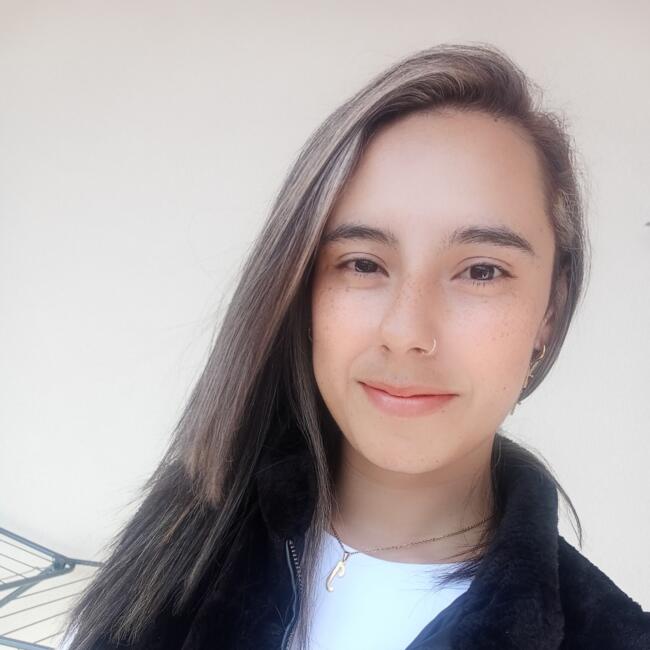 Babysitter in Madrid: Linda Stephany