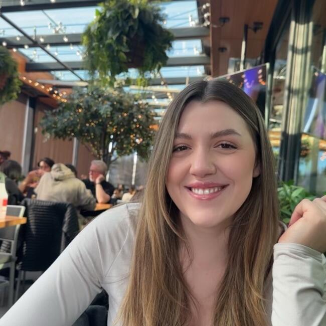 Babysitter in Chestermere: Becca