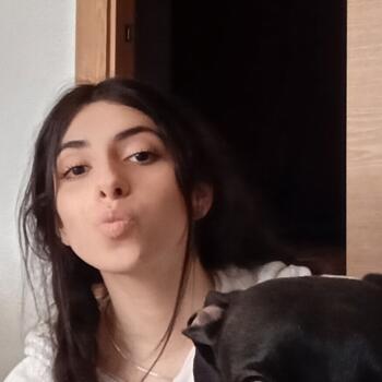Canguro en Móstoles: Kendra