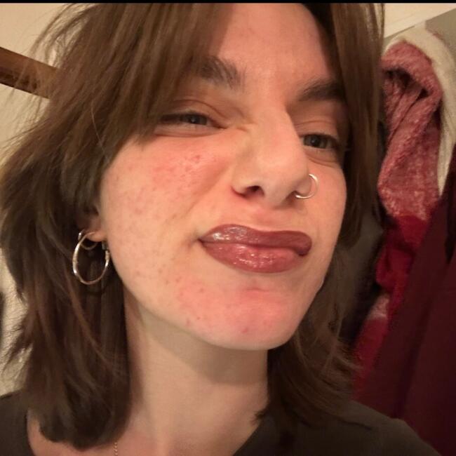 Babysitter in Grasse: Anouk