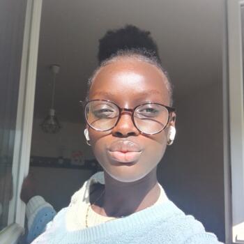 Babysitter in Mérignac: Fatyma