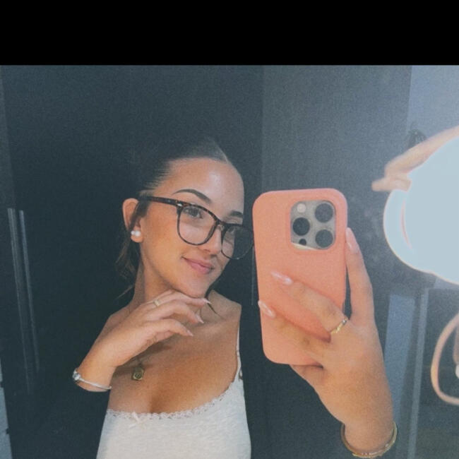 Canguro en Terrassa: Nora