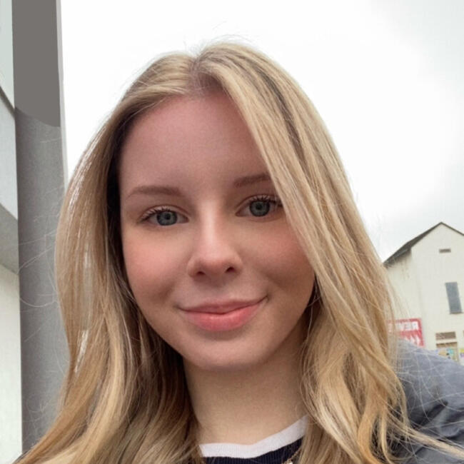 Babysitter in Mayen: Julia