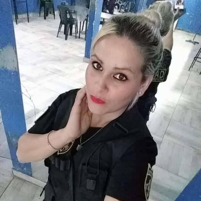 Babysitter in Virrey del Pino: Monica