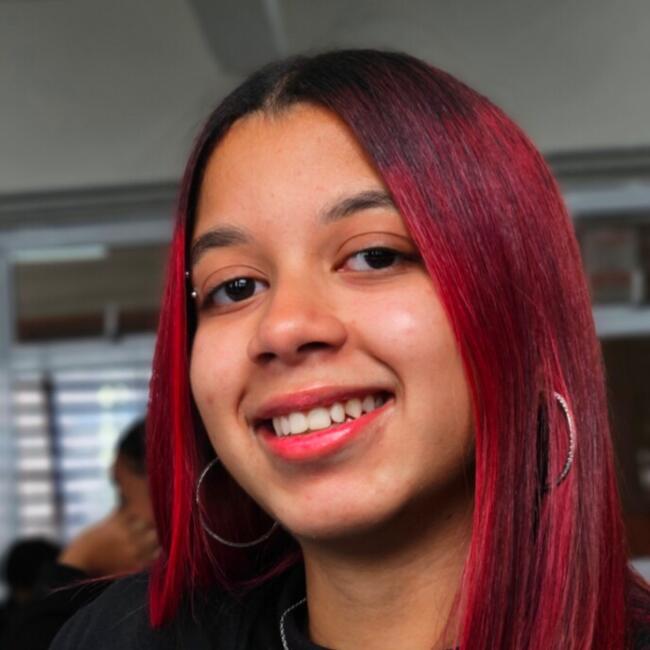 Babá em Embu das Artes: Yasmin