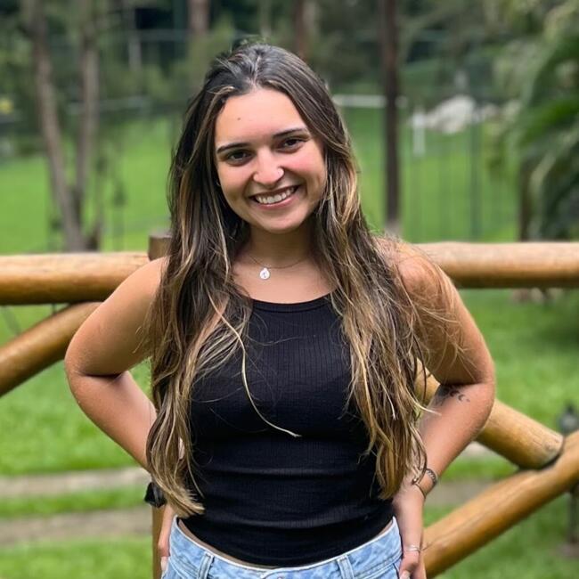 Babysitter in Petrópolis: Milena