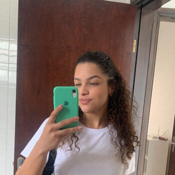 Babysitter in Atibaia: Ana Beatriz