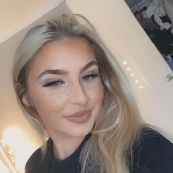 Babysitter in Navan: Jess