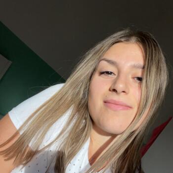 Babysitter in Rome: Rita