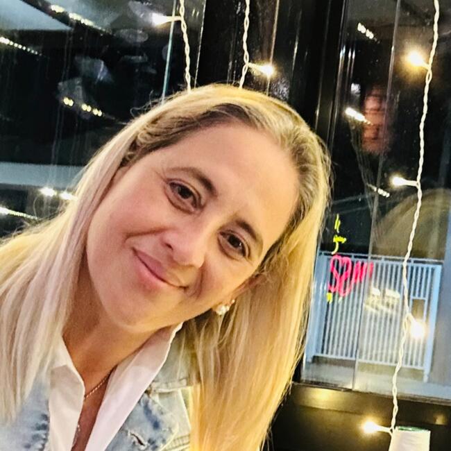 Babysitter in Batatais: Alexandra