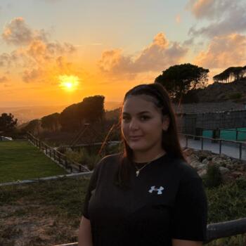 Babysitter in Badalona: Hadil