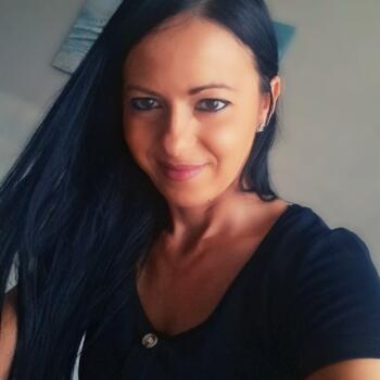 Lavoro per babysitter a Valenzano: lavoro per babysitter Claudia