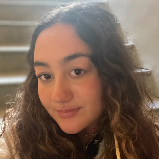 Babysitter in Paris: Emma