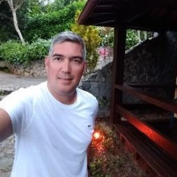 Niñera en Bahía Blanca: trabajo de niñera Guillermo Carlos