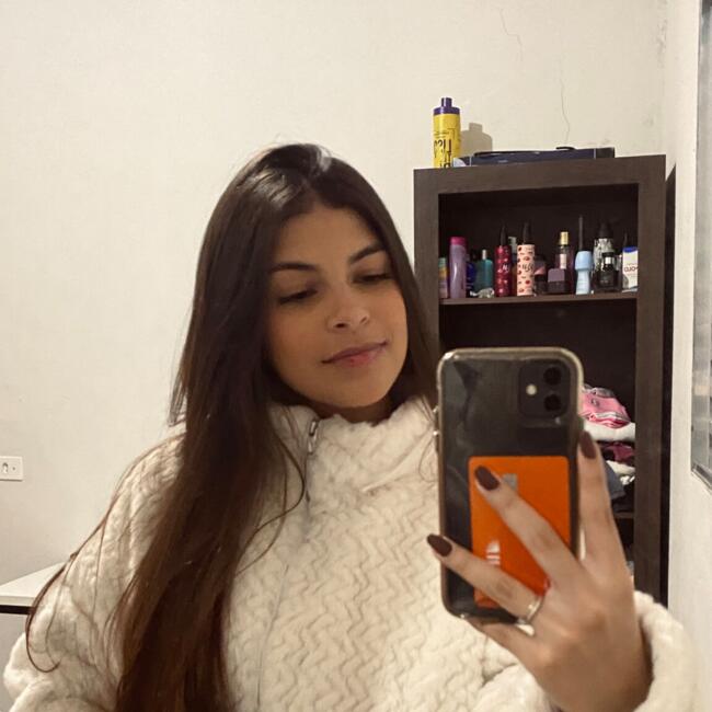 Babá em Iguape: Camila