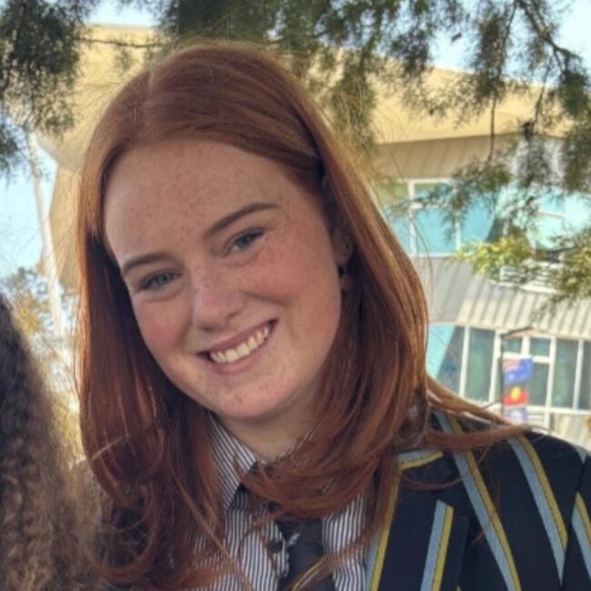 Babysitter in Canberra: Lillian