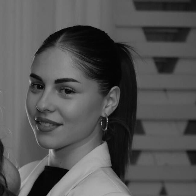 Babysitter in Belgrade: Milana