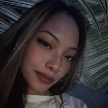 家长 Singapore Island: Nur Fasheera