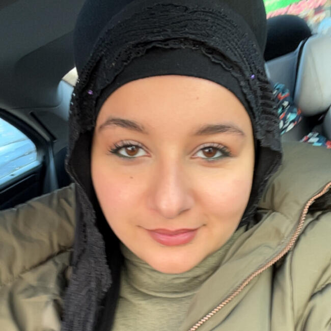 Babysitter Job in Hamburg: Aya