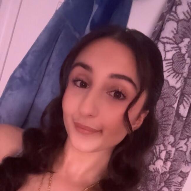 Babysitter in Windsor: Carmella