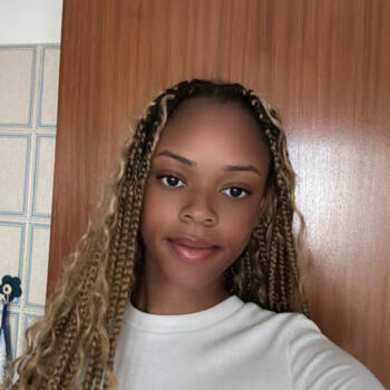 Baby-sitter Rueil-Malmaison: Maeva